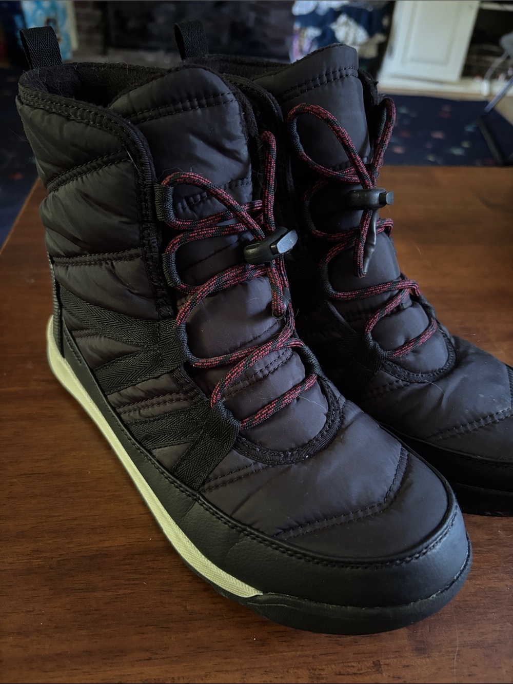 Sorel Women's Size 7 Black Winter Boot with Red-Accent Laces